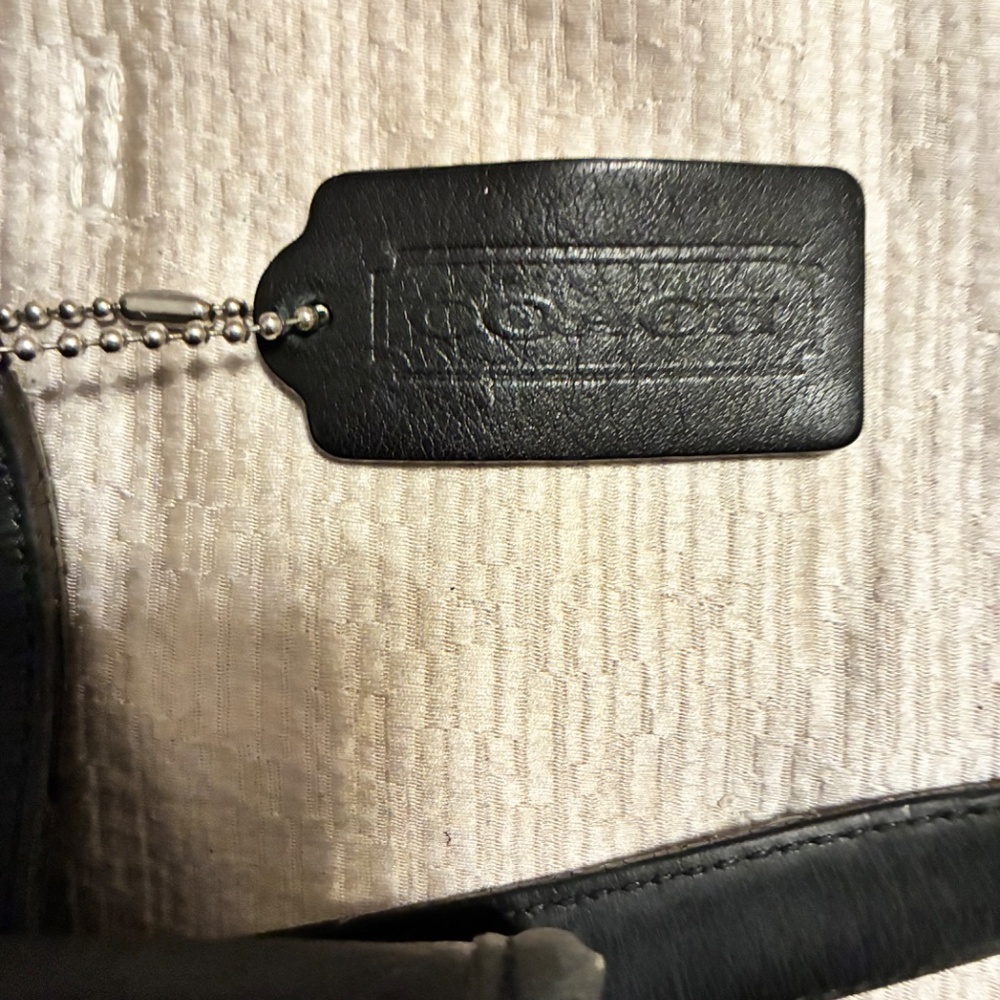 Purse - Picture 3 of 4